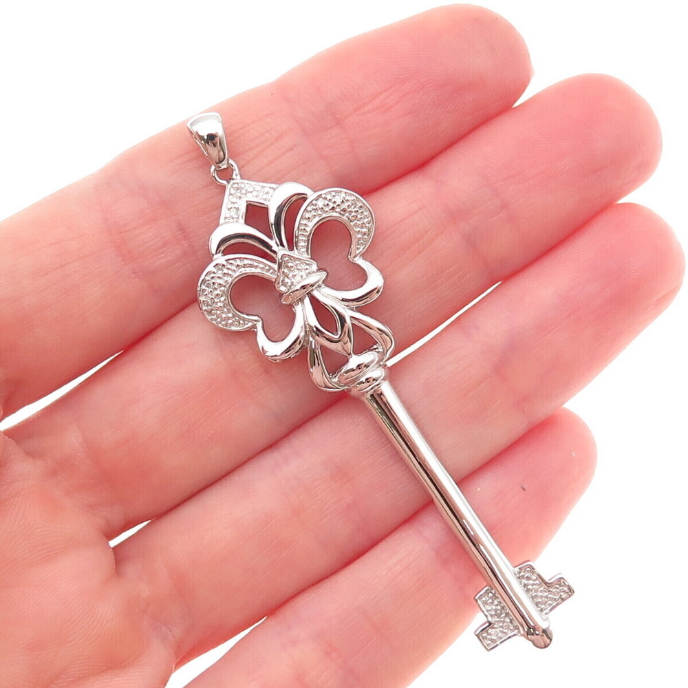 925 Sterling Silver Real Round-Cut Diamond Fleur de Lis Key Pendant